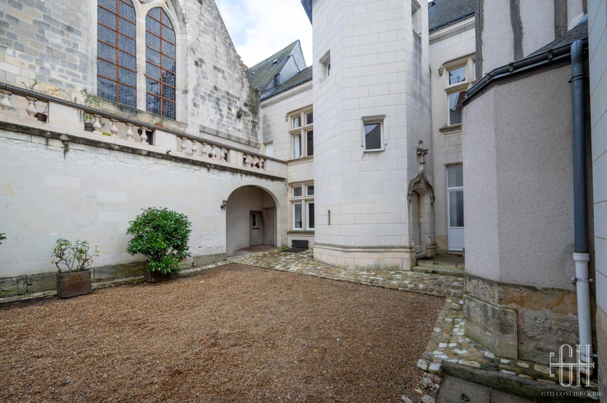 L'Historique / Basilique St Martin Apartment Tours Exterior photo